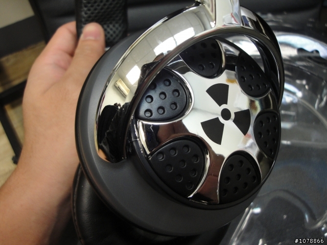 [開箱]iFrogz EarPollution DJ Style耳機開箱文