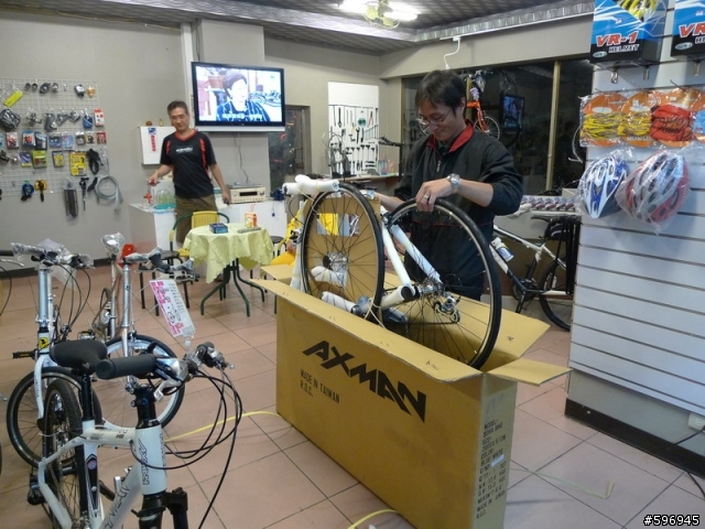 開箱文-AXMAN-CHIEF 27速公路車