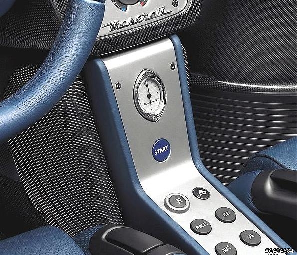 模型車收藏分享[005-BBR-P1802, 1/18, Maserati MC12 Geneve Motor Show 2004]