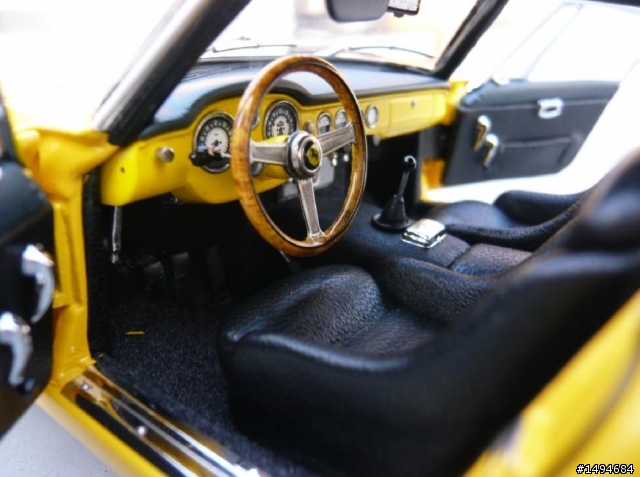 模型車收藏分享[015-CMC, 1/18, Ferrari 250 GT Berlinetta passo corto , 1961]