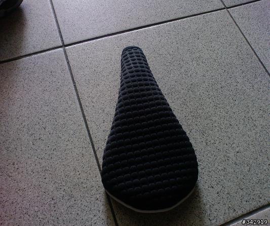 (使用心得分享)TINICH 自行車座墊