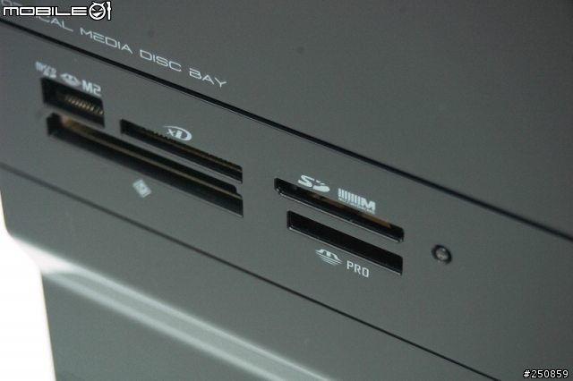 【開箱】平價的文書機 acer Aspire M3202 搭配 acer P221W(預載Windows7)