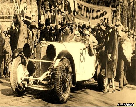 模型車收藏分享[004-CMC-M055, 1/18, Mercedes-Benz SSKL, Mille Miglia, 1931（白象）]