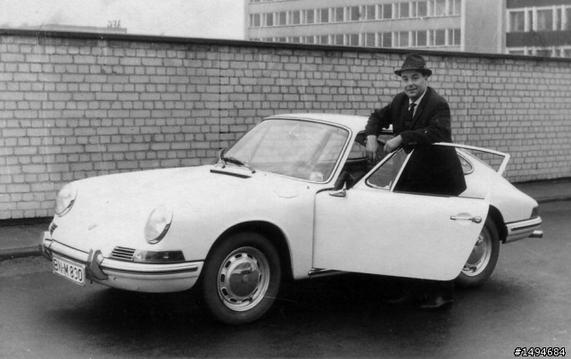 模型車收藏分享[014-CMC-M067, 1/18, Porsche 901 Coupé,  1964]