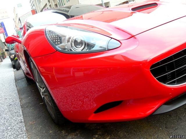 台南首見 Ferrari California