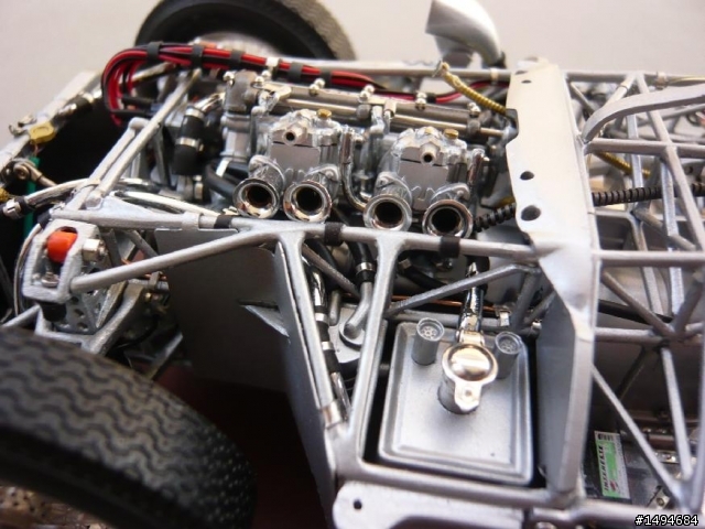 模型車收藏分享[001-CMC, 1/18, Maserati Tipo 61 Birdcage, 1961]