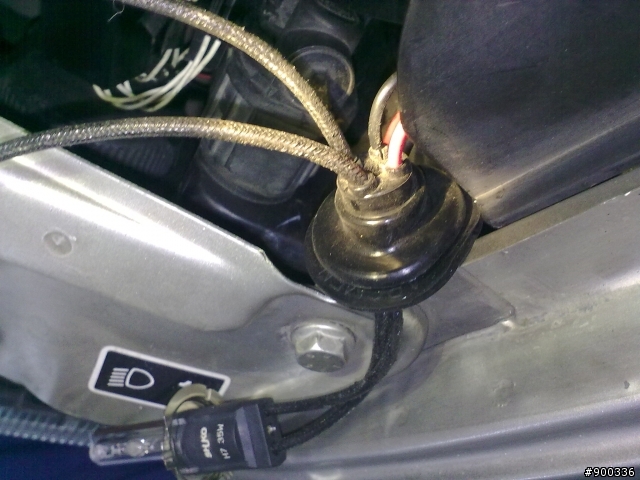 [HELP]有圖!!SHUKO HID H7 35W 燈泡該如何拆下，目前進行到一半卡住求救