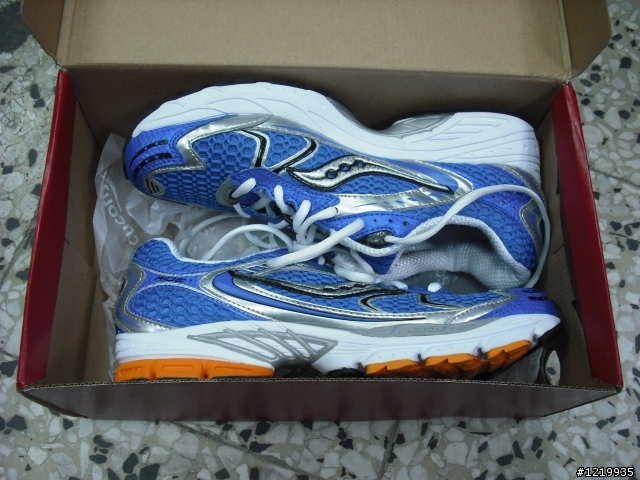 [分享]Saucony ProGrid Ride 慢跑鞋開箱文