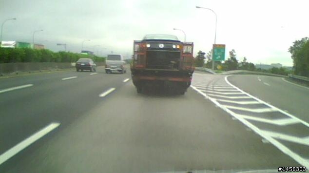 請教一下這台車??