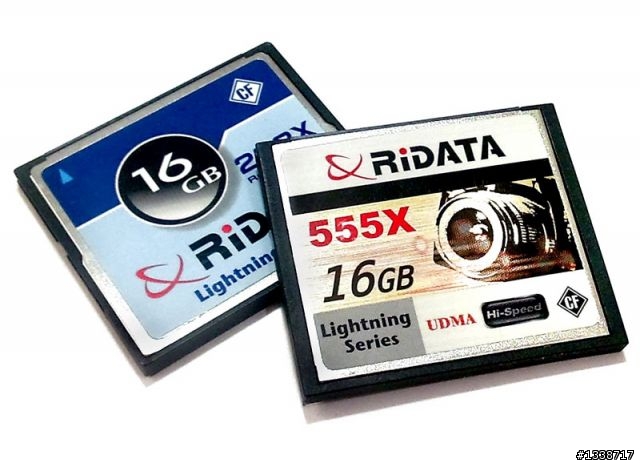 [開箱]錸德555X 16GB CF記憶卡與233X同場廝殺之USB篇