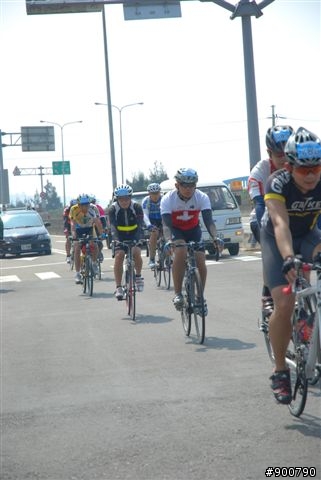 400K照片上午11:00~13:00香山～下午15:00左右～竹圍漁港