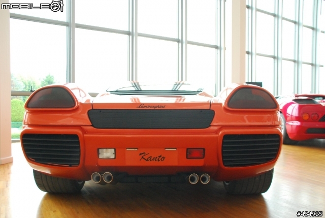[分享]博物館巡禮之馬面與牛頭~~~Lamborghini Museum(圖多)
