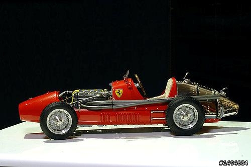 模型車收藏分享[007-CMC-M056, 1/18, Ferrari 500 F2, 1952/53]
