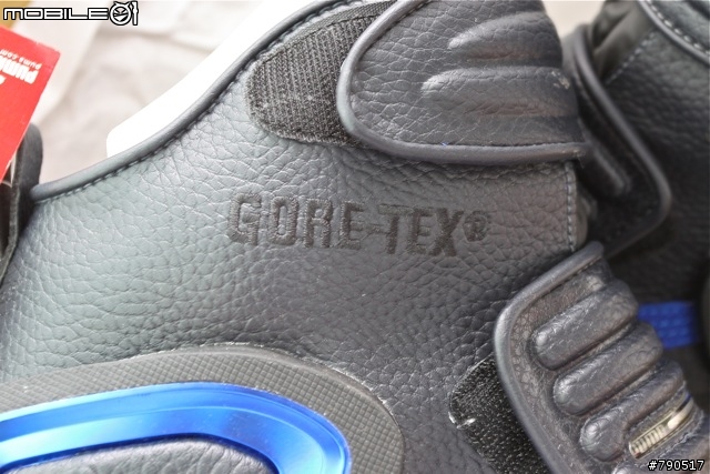 我的騎車新夥伴-PUMA FLAT 2 GORE-TEX中筒車靴開箱分享