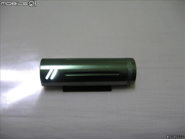 UK3剛取得.....已更新~並在第5棟樓放上M1+車燈