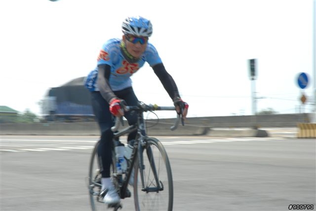 400K照片上午11:00~13:00香山～下午15:00左右～竹圍漁港