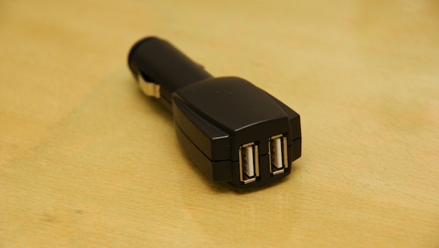 [開箱]三個願望一次滿足，iPhone外接電池-Richard Solo 1800