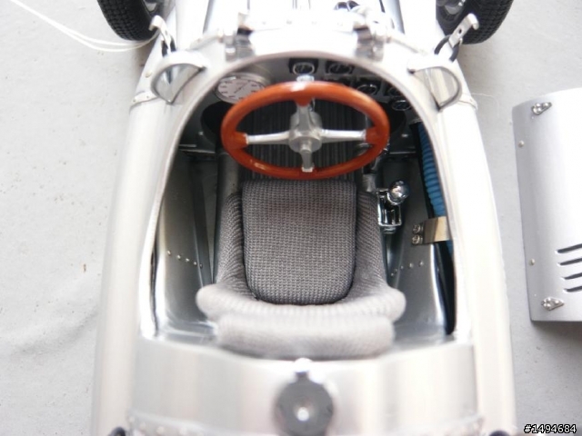 模型車收藏分享[002-CMC-M027, 1/18, Auto-Union Typ D, 1938]