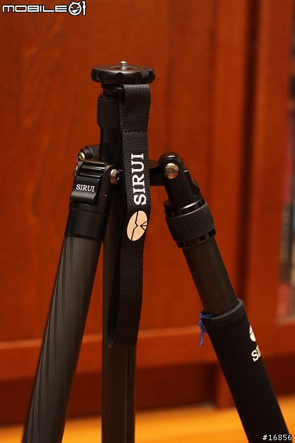 [開箱紀念] SIRUI N-2204碳腳 + G20球形雲台