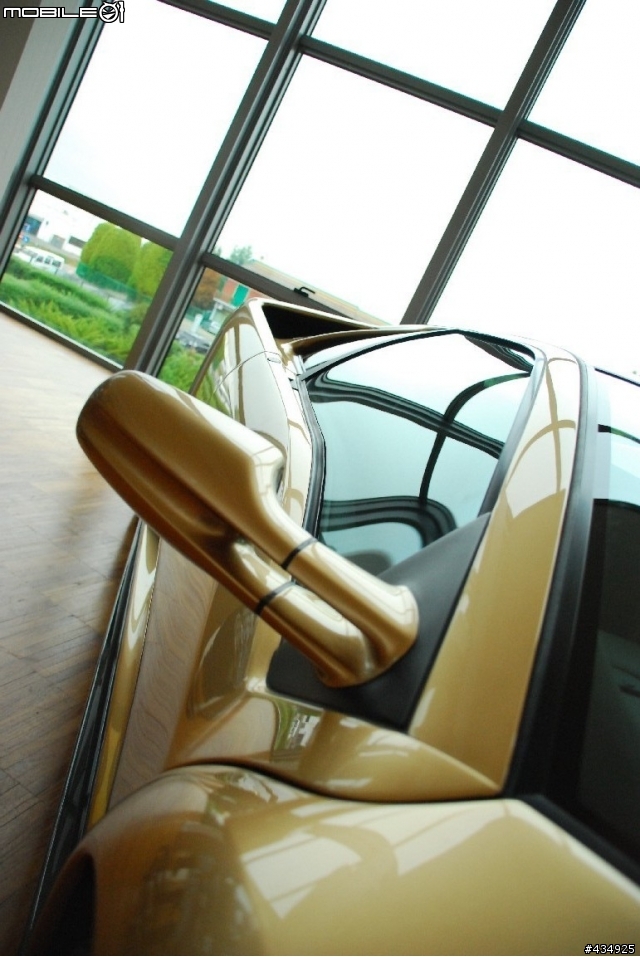 [分享]博物館巡禮之馬面與牛頭~~~Lamborghini Museum(圖多)