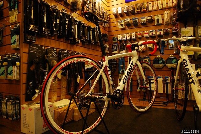 樺哥的2010 Gaint TCR Advanced 3 白紅S號開箱文(千等萬等還是等到了拉)