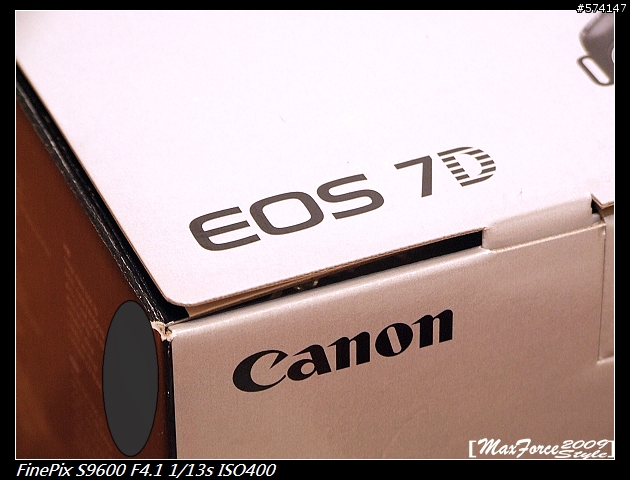 [開箱]開不膩之Canon 7D+55-250 IS開箱文