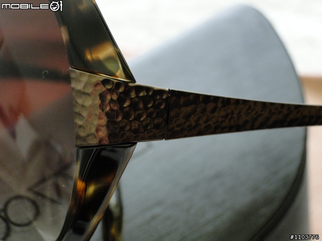 [開箱]吃熱狗也會出事?! OLIVER PEOPLES GUISELLE 2009 RESORT/SPRING