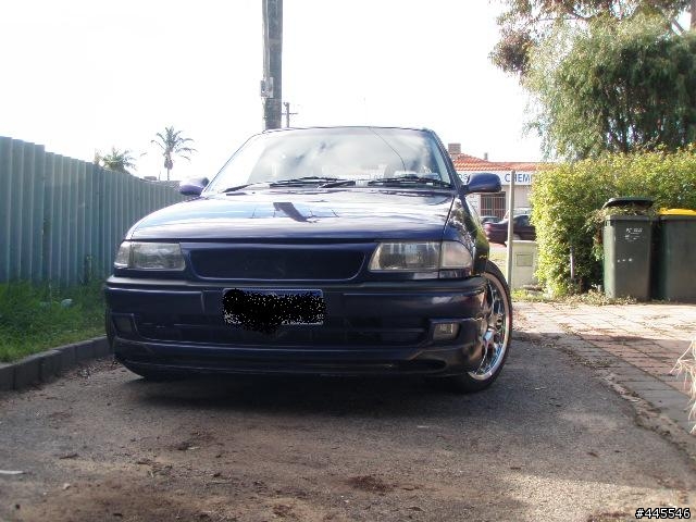 分享一台經典車 97'Holden ASTRA-F GSI 5D