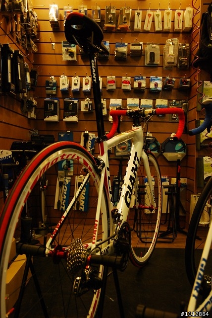 樺哥的2010 Gaint TCR Advanced 3 白紅S號開箱文(千等萬等還是等到了拉)