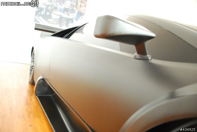 [分享]博物館巡禮之馬面與牛頭~~~Lamborghini Museum(圖多)