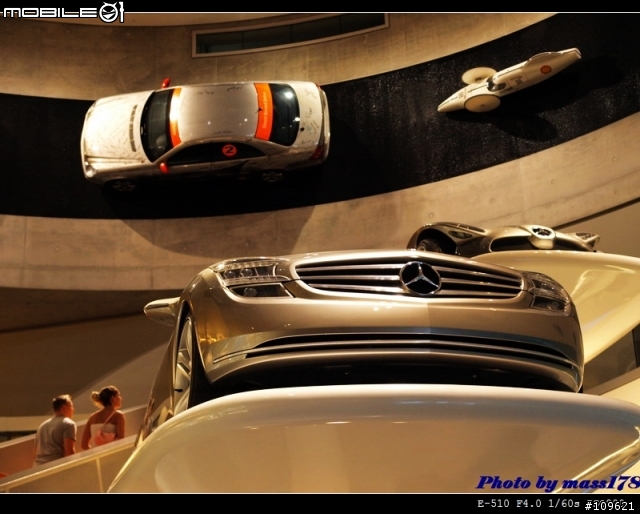 璀璨耀眼的恆星:Mercedes-Benz博物館參訪