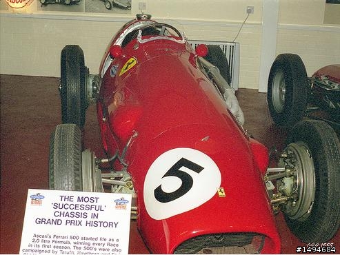 模型車收藏分享[007-CMC-M056, 1/18, Ferrari 500 F2, 1952/53]