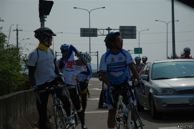 400K照片上午11:00~13:00香山～下午15:00左右～竹圍漁港