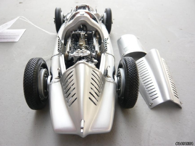 模型車收藏分享[002-CMC-M027, 1/18, Auto-Union Typ D, 1938]