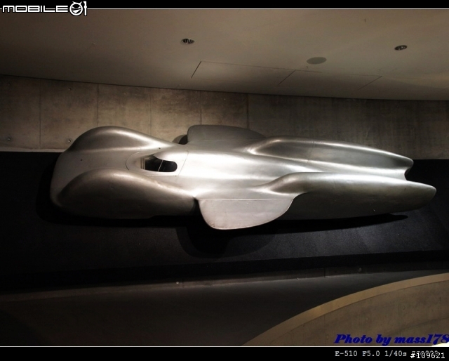 璀璨耀眼的恆星:Mercedes-Benz博物館參訪