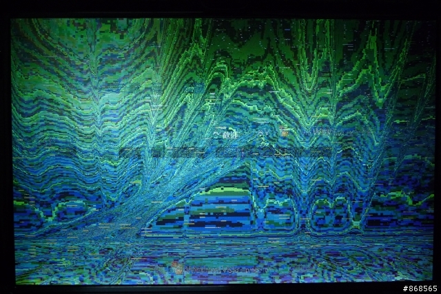 我的DV2706掛了(螢幕水波馬賽克紋,開機全黑)