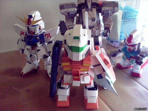 紙模----SD RGM-79 Powered GM