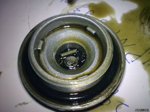 [求助]換機油時發現異物!(10/22更新)