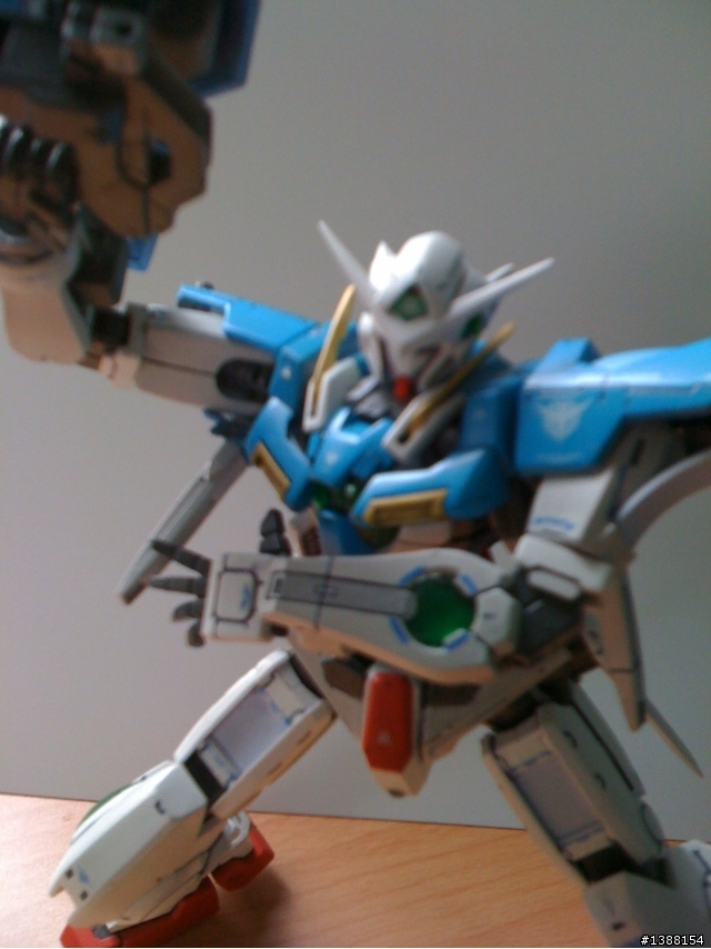 [爛尾作]爛尾001   1:100 exia + 手機超爛鏡頭拍照,請做好傷眼準備@@