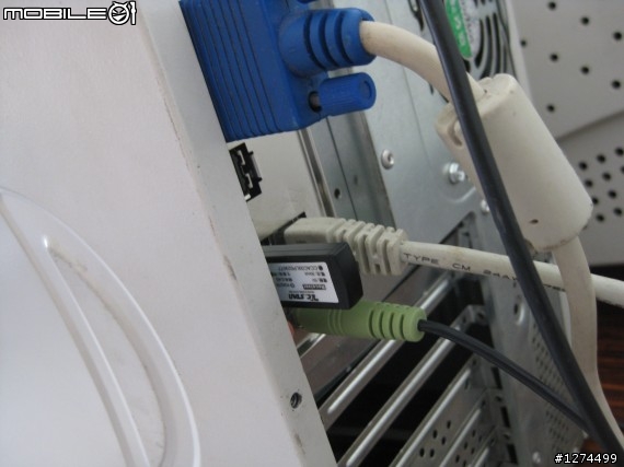 [開箱]"無線接收器"放在主機後面也一樣可以很流暢的使用