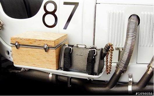 模型車收藏分享[004-CMC-M055, 1/18, Mercedes-Benz SSKL, Mille Miglia, 1931（白象）]