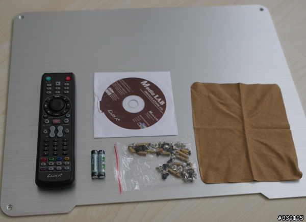 [開箱分享] Luxa2 LM300 Touch Pro HTPC機殼
