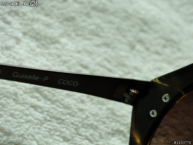 [開箱]吃熱狗也會出事?! OLIVER PEOPLES GUISELLE 2009 RESORT/SPRING