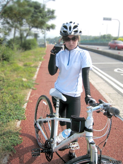 艷陽高照的銀行山139縣道首騎