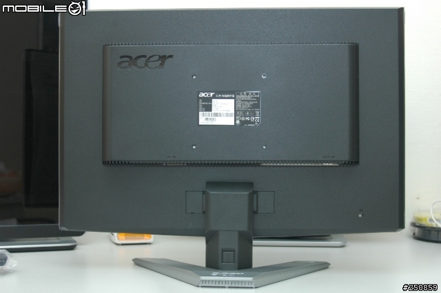 【開箱】平價的文書機 acer Aspire M3202 搭配 acer P221W(預載Windows7)