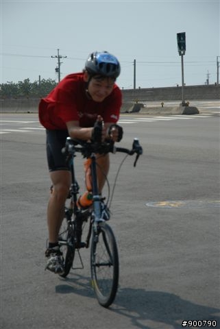 400K照片上午11:00~13:00香山～下午15:00左右～竹圍漁港