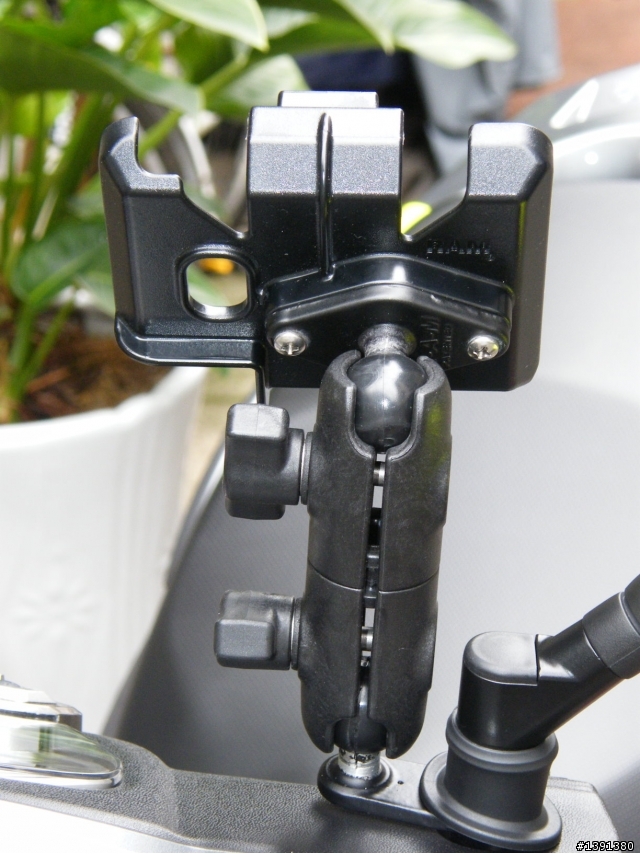 (510電池有單賣囉!!)Garmin 510 & RAM MOUNTS 專用車架~
