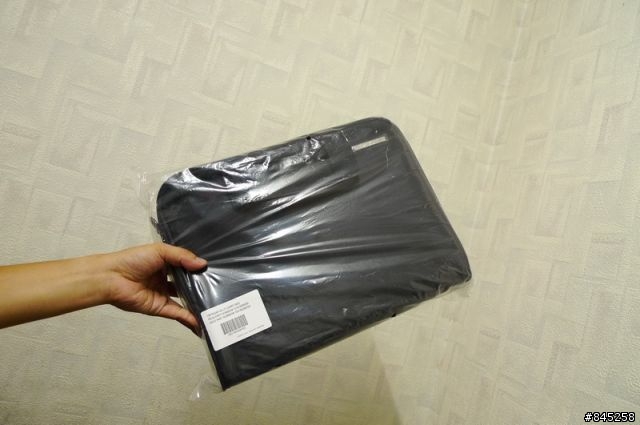 [開箱] 華碩UL30A 黑色髪絲美型機 外觀分享