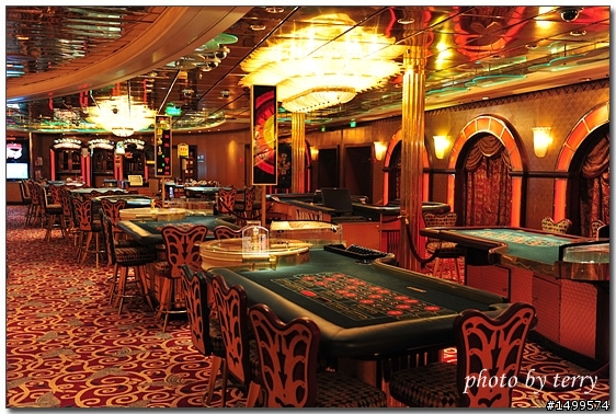 海上活動城市-皇家加勒比海遊輪海洋航行者號(Voyager of the Seas )
