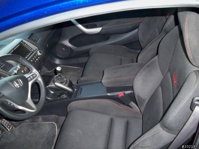 在濱江街看到的CIVIC8 SI哦~~